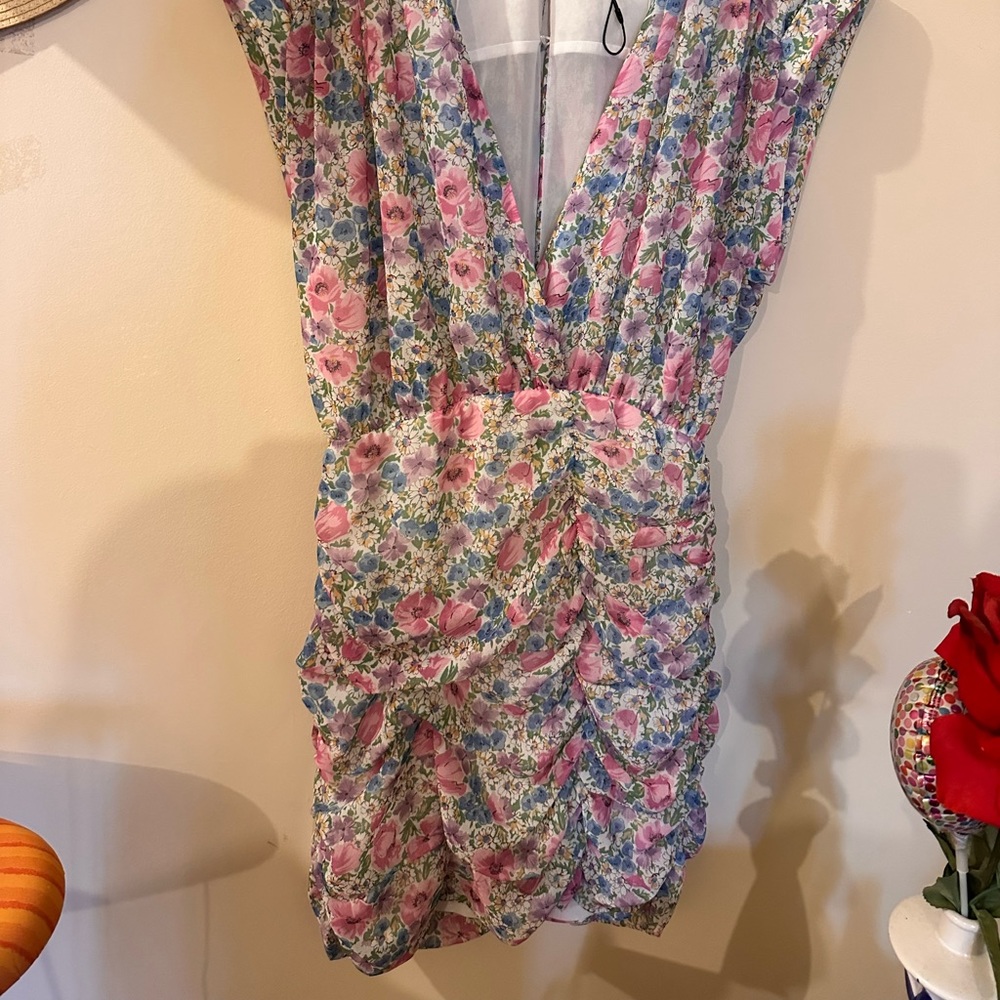 This is a cute summer/ sprint dress